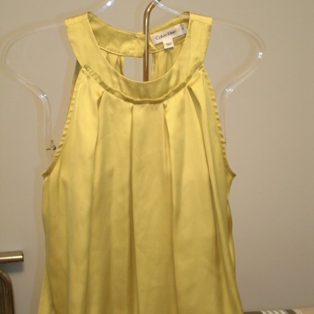 Women's clothing